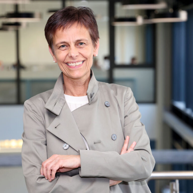 Porträt von Irene Häntschel-Erhart